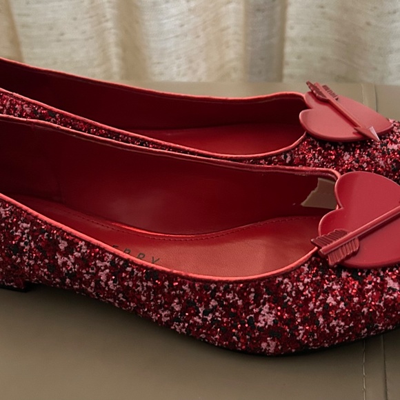 Heart  Shoes by Katy Perry - Picture 4 of 5